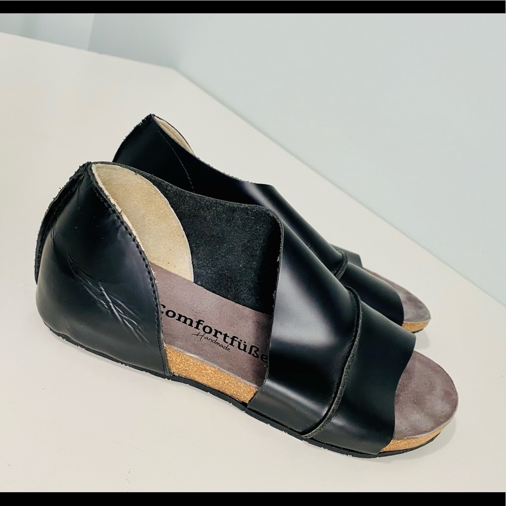 Women’s leather slip on shoes